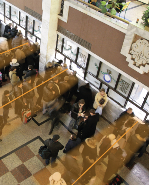 Intelligente Kameras weisen frühzeitig auf Gefährdungen hin Foto: © Pavel Losevsky / stock.adobe.com