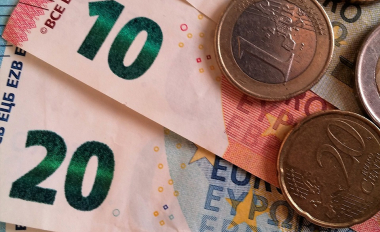 Leicht erkennbare Fälschungen von 10 Euro- und 20 Euro-Banknoten auffällig angestiegen. - Foto: Peter Stanic / Pixabay