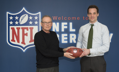 Dr. Alexander Steinforth, Geschäftsführer NFL Deutschland (re.) und Michael Sorge, Instructor for Strategic Security Management 
Foto: Jochen Krings