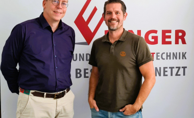 Christoph Grüttner von Primion (links) und Roland Alterdinger von NST EBINGER (rechts) Foto: @primion