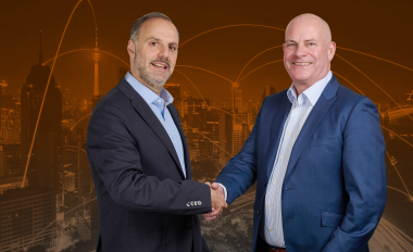 Links Peter Eglinton und  Phil Doyle 