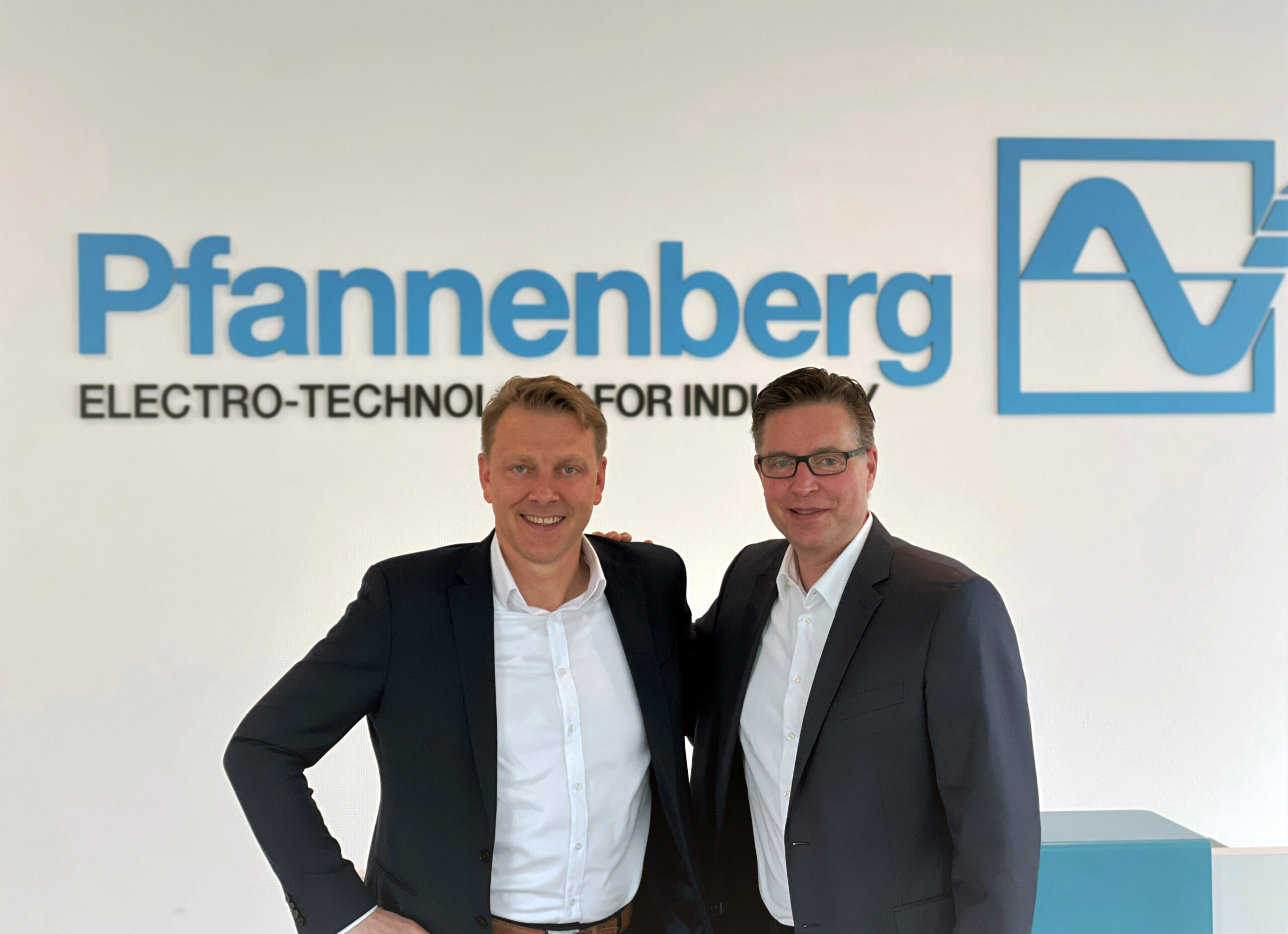 Mit Wirkung zum 1. April 2022 übernimmt Jan Lautenschläger (47) die Aufgaben des Geschäftsführers der Pfannenberg Europe GmbH von Volker Hahn (51)